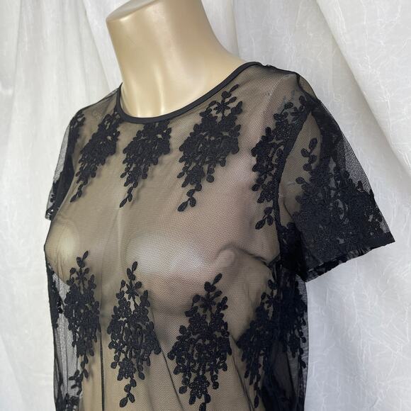 Black Sheer Mesh Knit Lace T Shirt Scalloped Hem Forever 21 Size Small - Picture 3 of 16